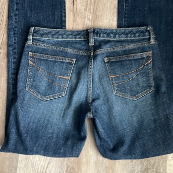 WOMENS GAP CURVY STRAIGHT JEANS SZ 8/29 - Picture 3 of 3